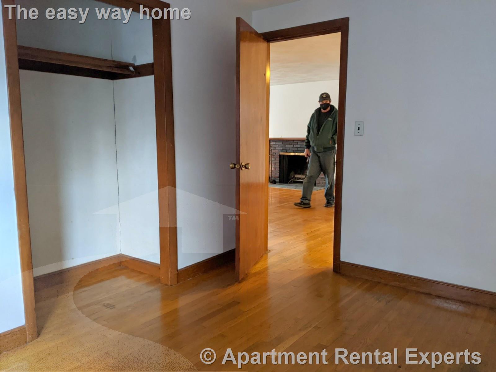 400 Walden St, Huron Village