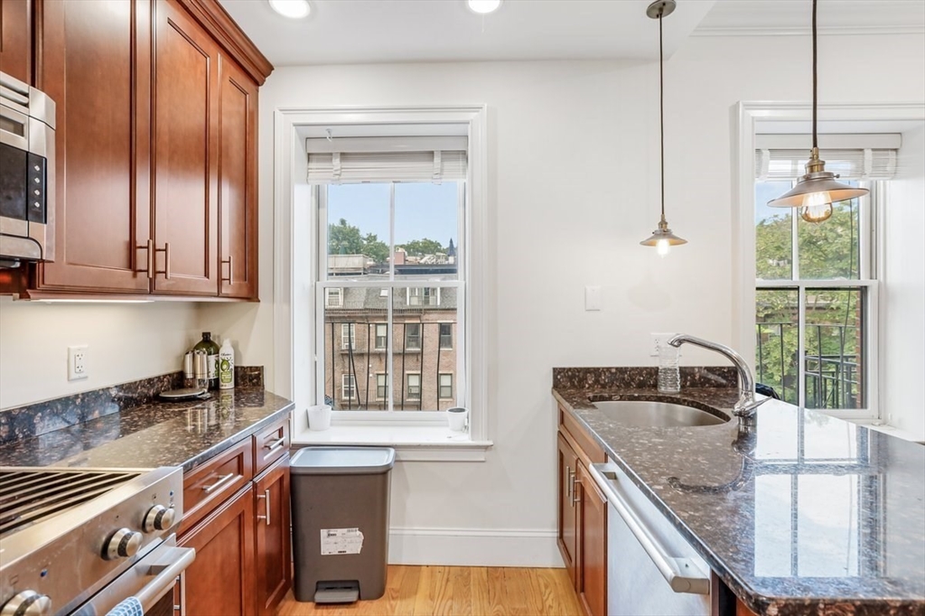 668 Massachusetts Ave, South End