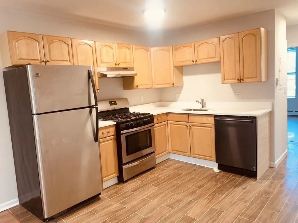 92 Hammond St, South End