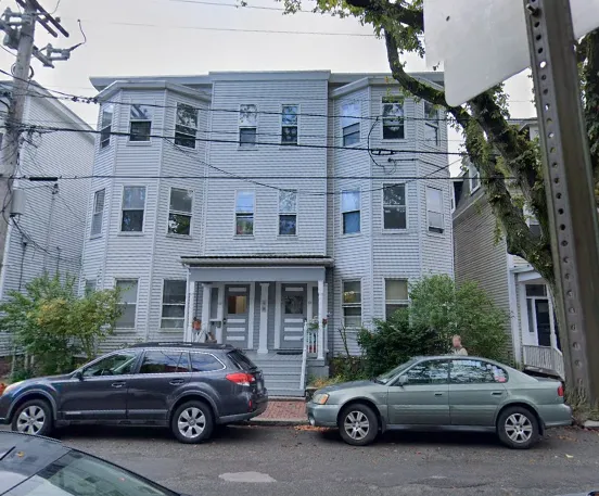 64 Pleasant St, Cambridgeport