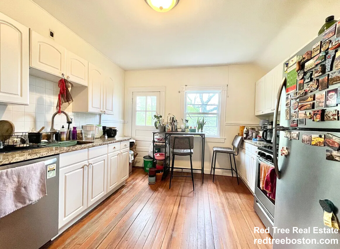 41 Gordon St, Allston