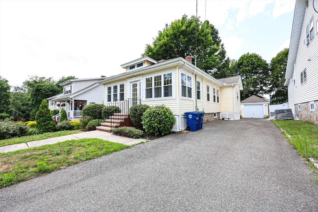 87 Cabot Ave, Braintree
