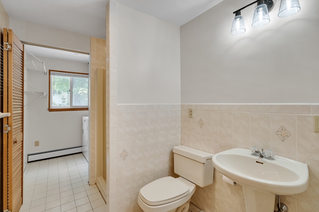 115 Rowe St, Auburndale