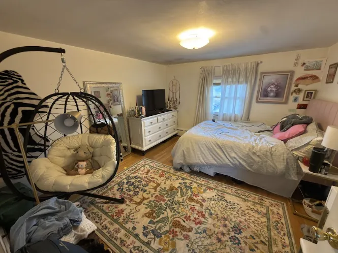 26 Greylock Rd, Allston