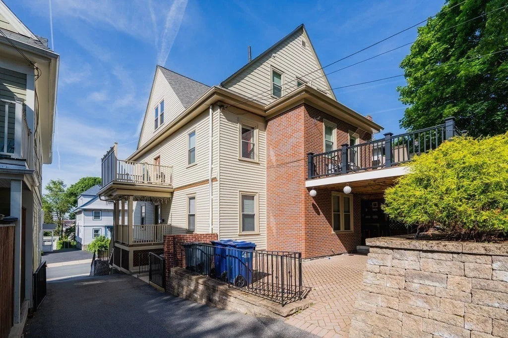 33 Mapleton St, Brighton