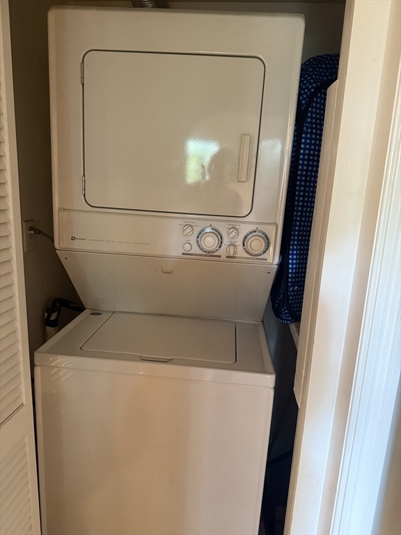 102 Sewall Ave, Coolidge Corner