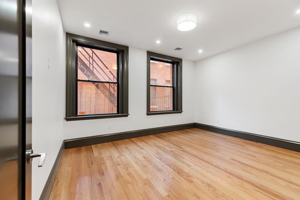 144 Lincoln St, Leather District