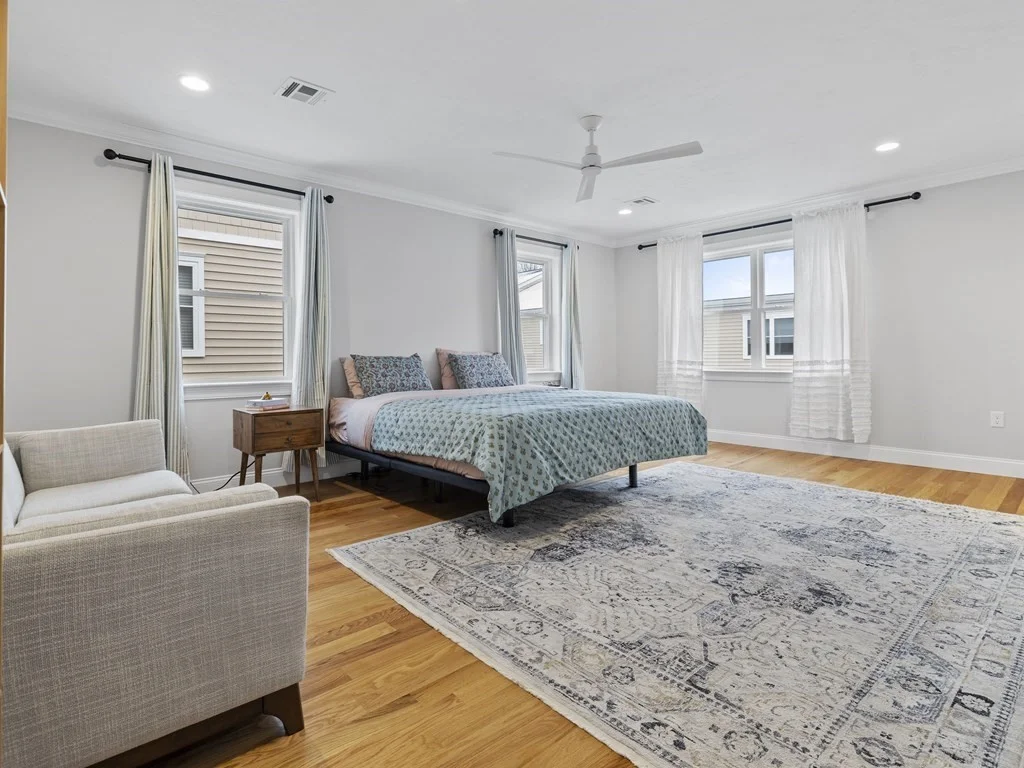 443 Neponset St, Norwood