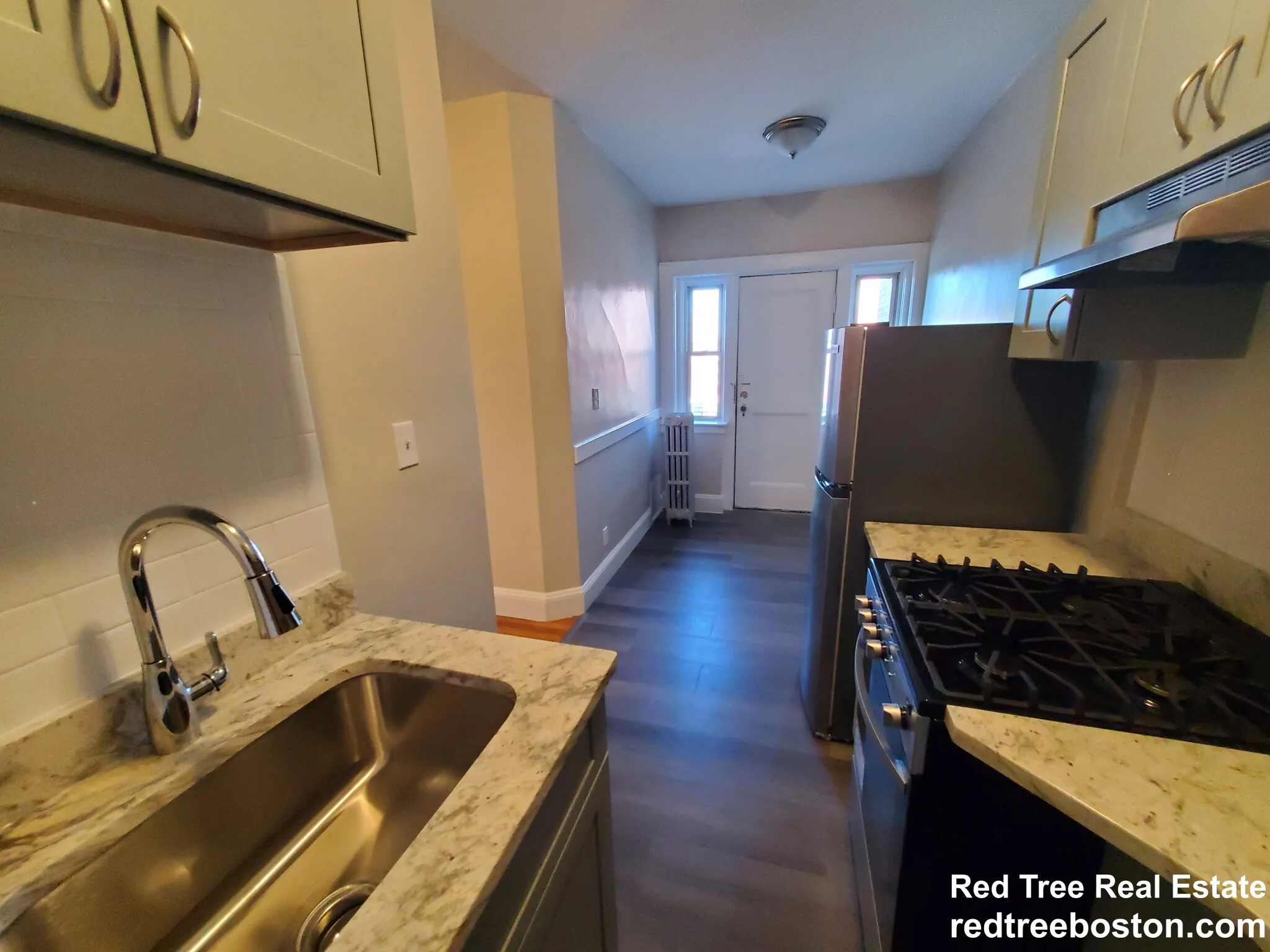 4 Cogswell Ave, North Cambridge