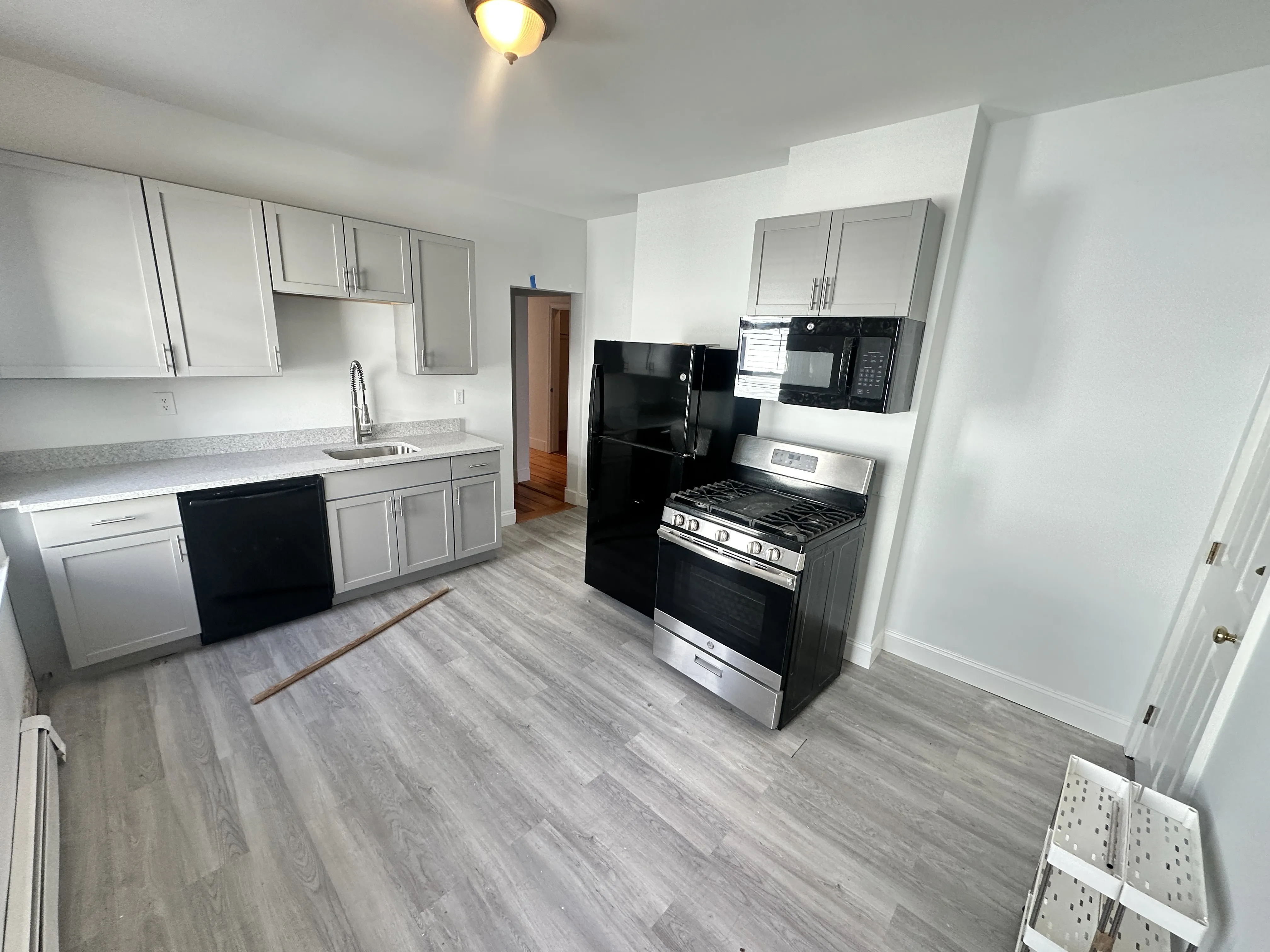 61 Webster Ave, Ward Two