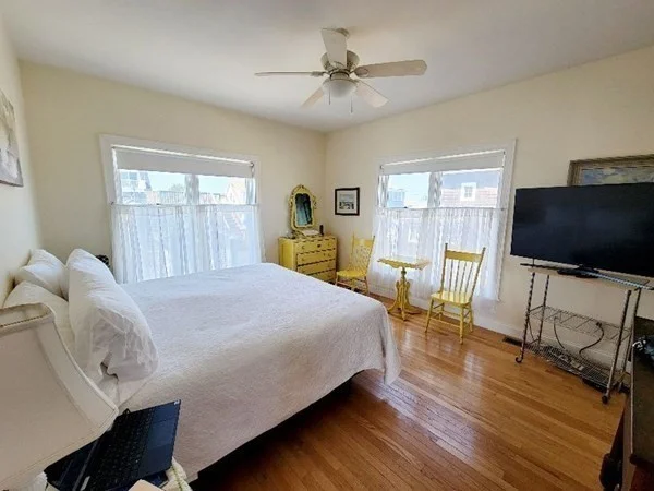 15 49th St, Plum Island