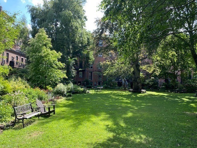 14 Dartmouth St, South End