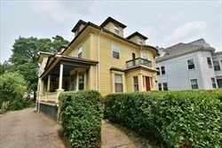 28 Brookledge, Dorchester