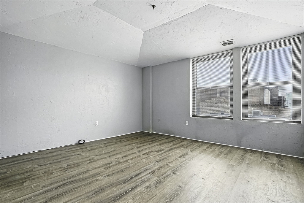 531 Main St, Worcester