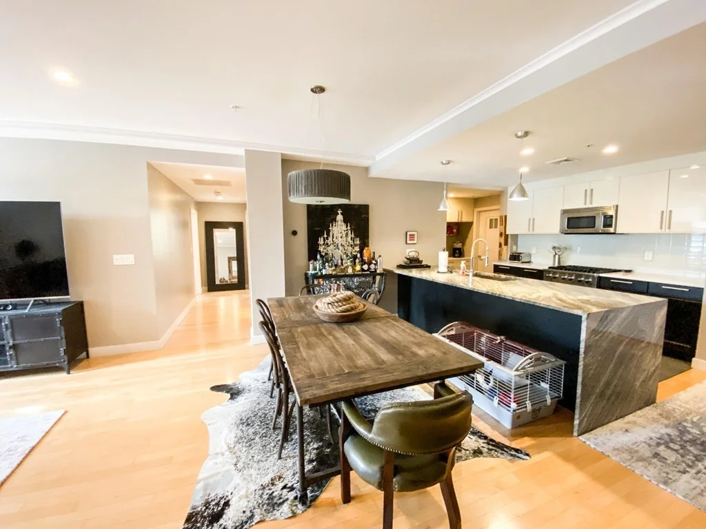 323 Boylston, Boylston Street