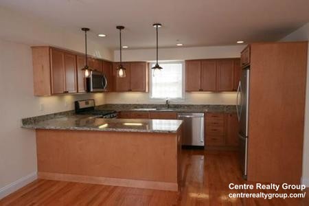 1012 Chestnut St, Newton Upper Falls