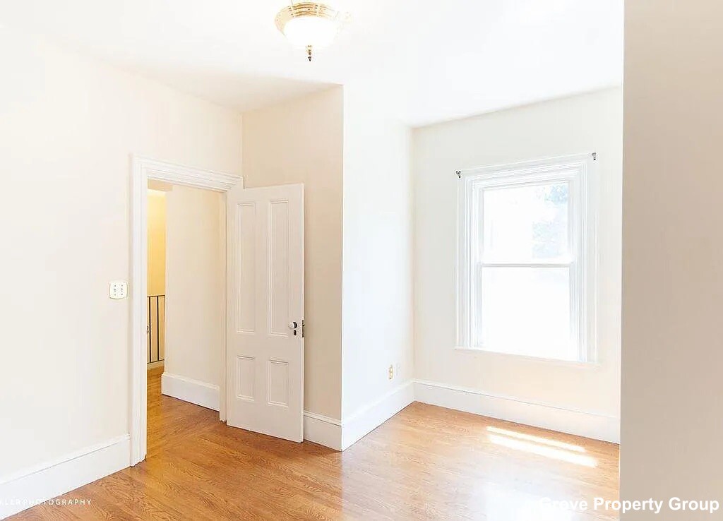 527 West Fourth St, South Boston