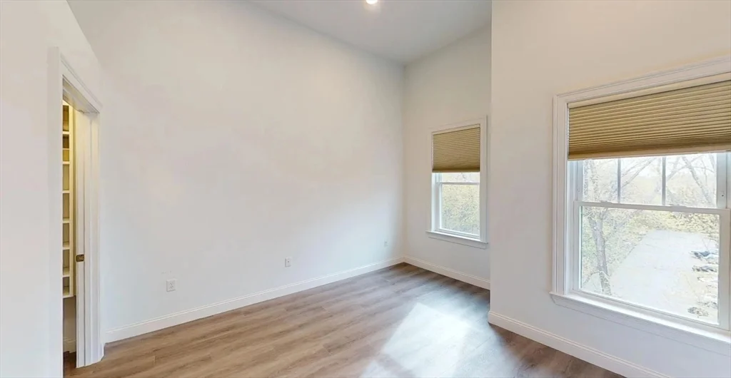 320 Middlesex Ave, Wellington