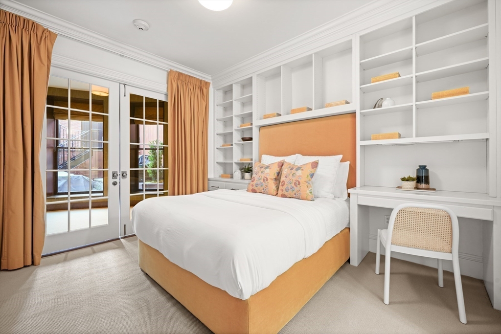 409 Commonwealth Ave, Back Bay