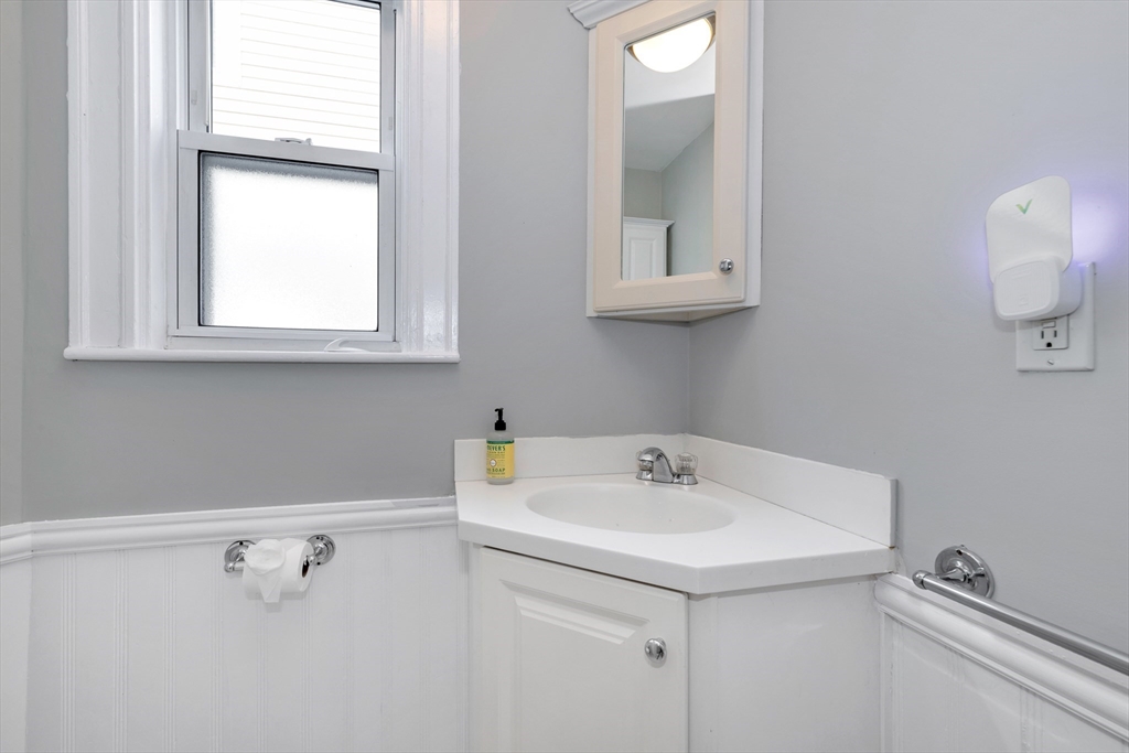 6 Bellflower St, Dorchester