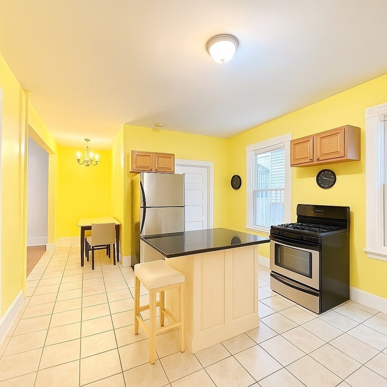 10 Bucknam St ,, Mission Hill