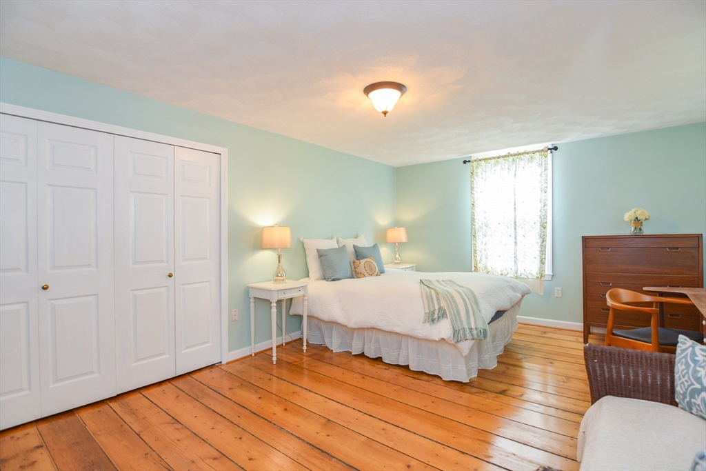 3 Abbot Ct, Marblehead