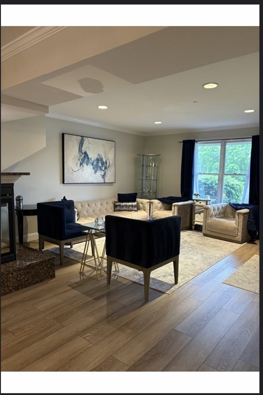 218 Rangeway Rd, Billerica