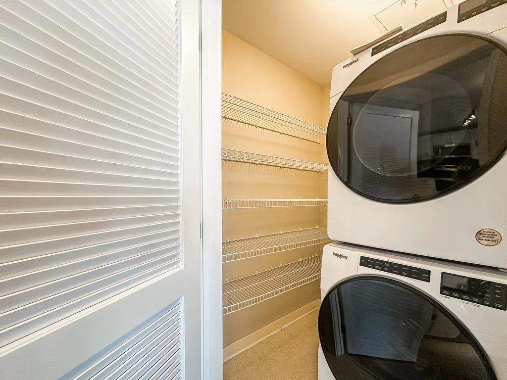 25 Stonehaven Dr, Weymouth