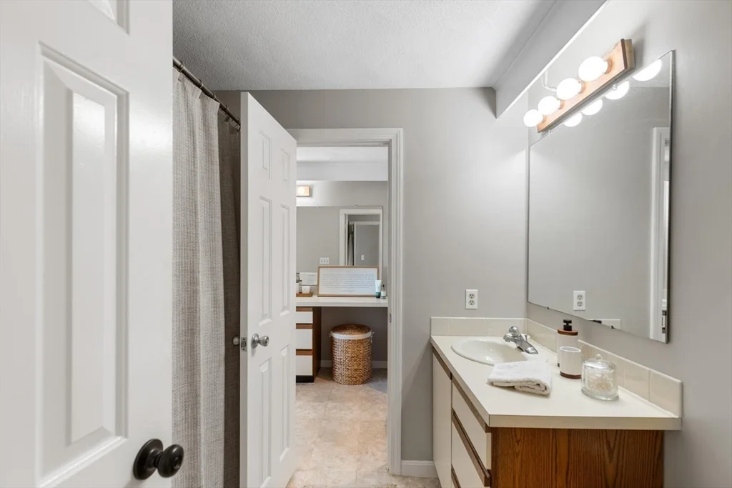 320 Newbury St, Danvers