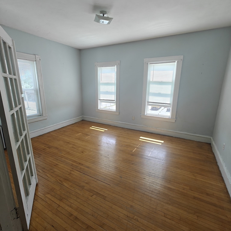 425 Chelmsford St, Lowell