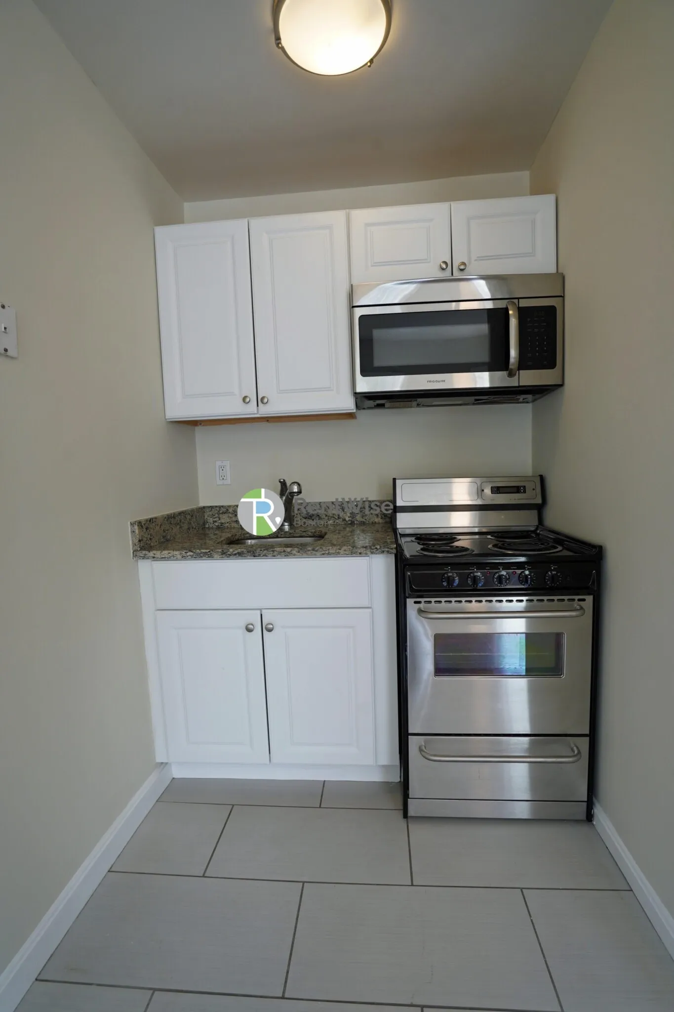 538 East Broadway, South Boston