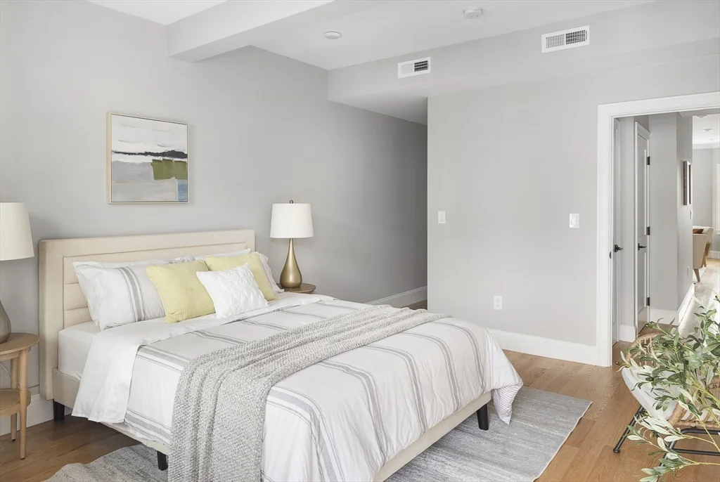 31 Boardman St, East Boston