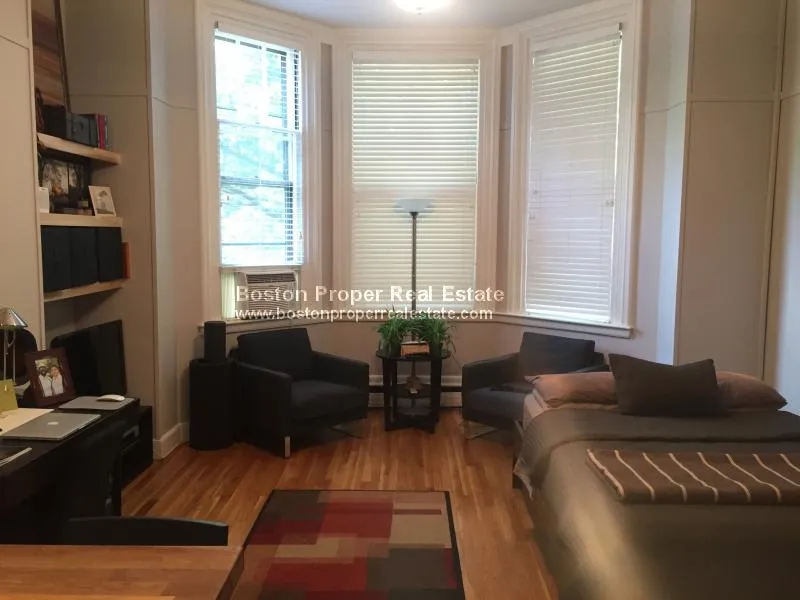 274 Marlborough St, Back Bay
