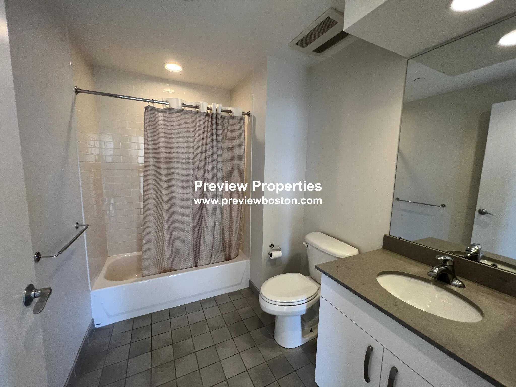 601 Albany St, South End