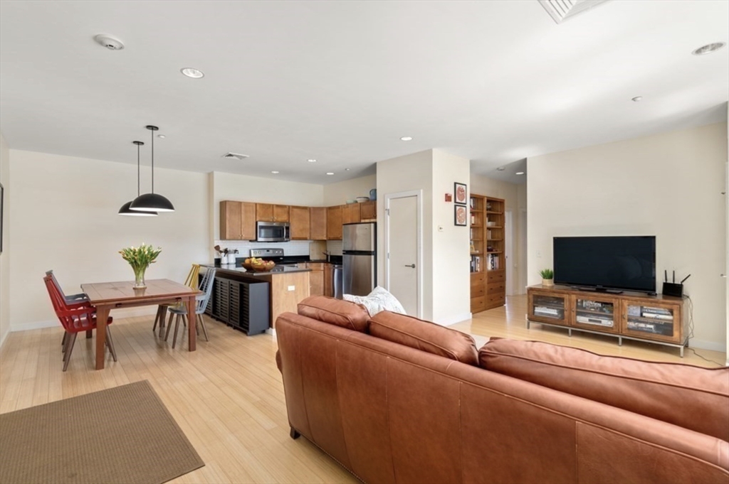 99 Chestnut Hill Ave, Brighton