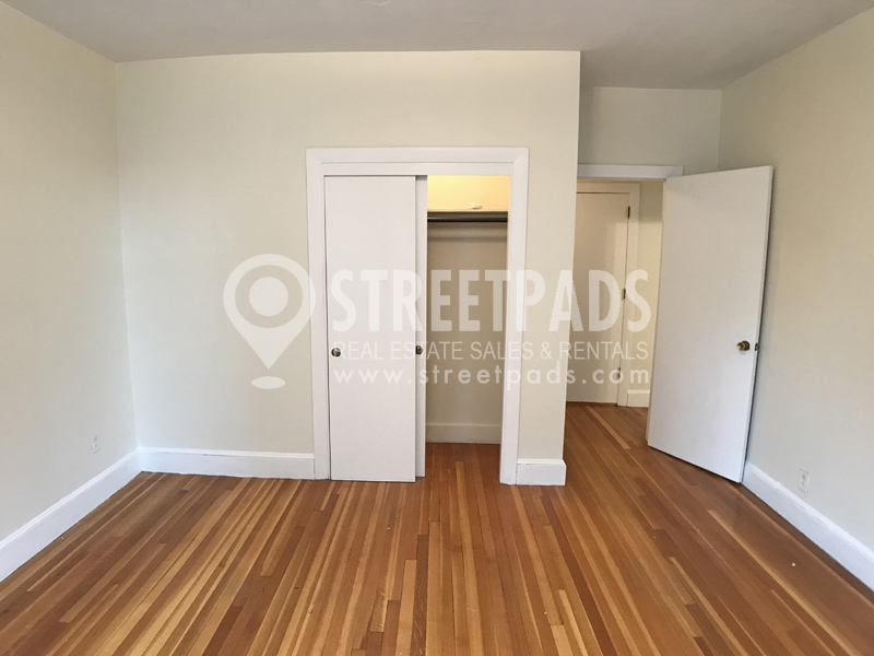 33 Lancaster Ter, Corey Hill