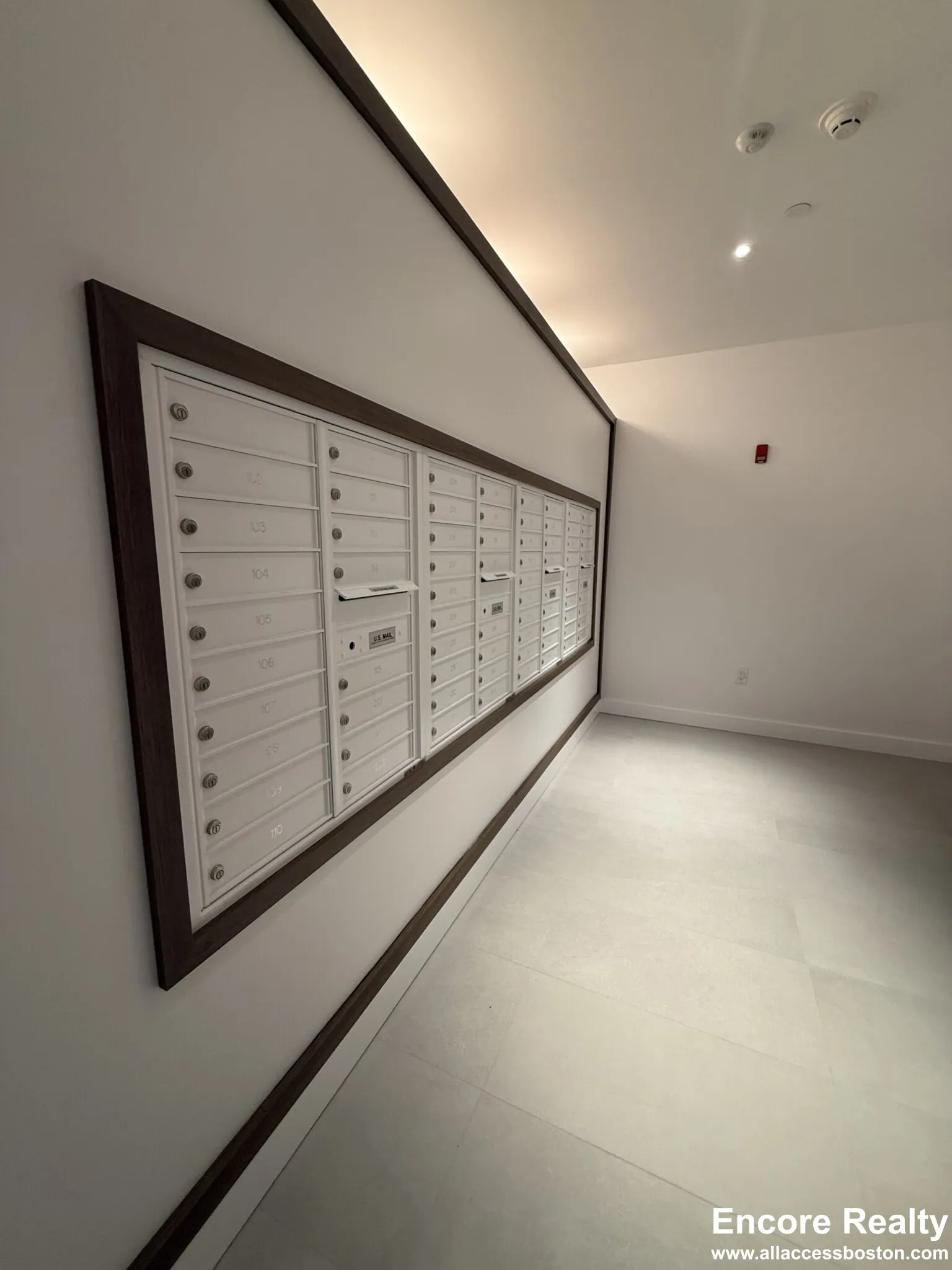 199 Gardner St, West Roxbury