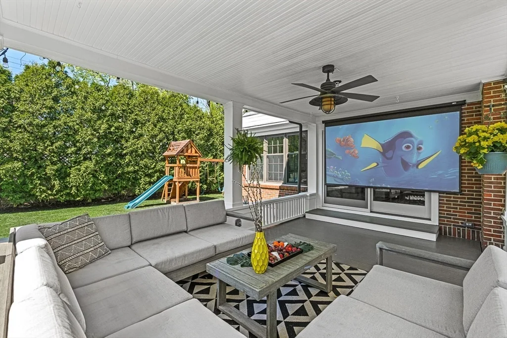 54 Wedgemere Ave, Wedgemere