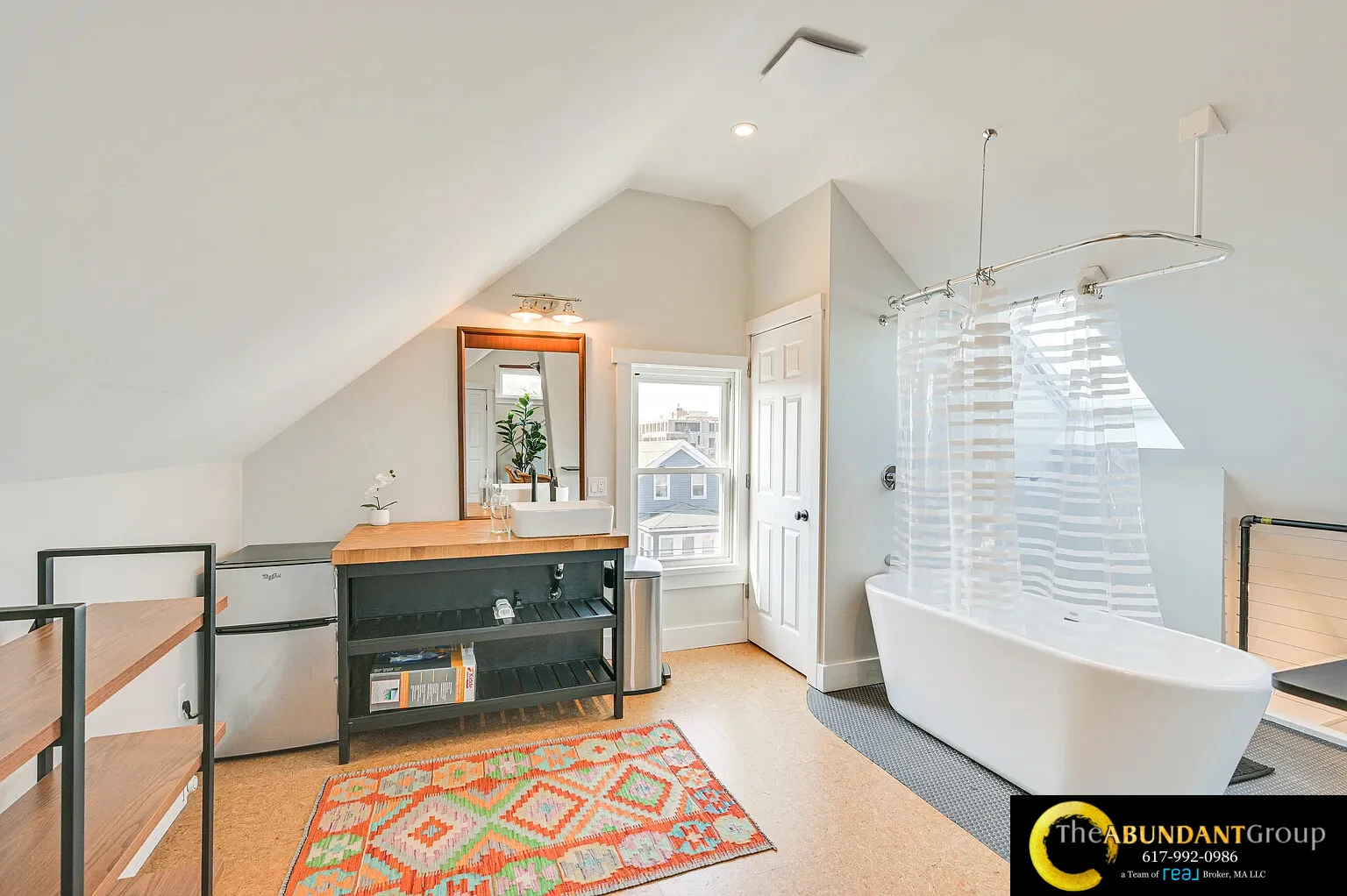 44 Cottage St, Watertown