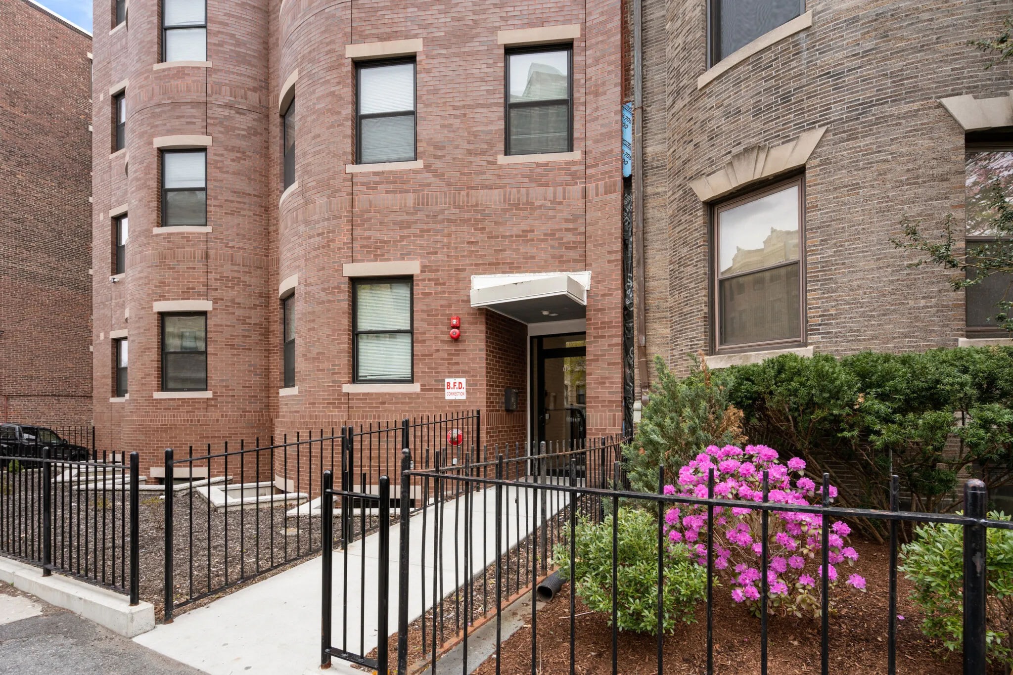 16 Peterborough St, Fenway