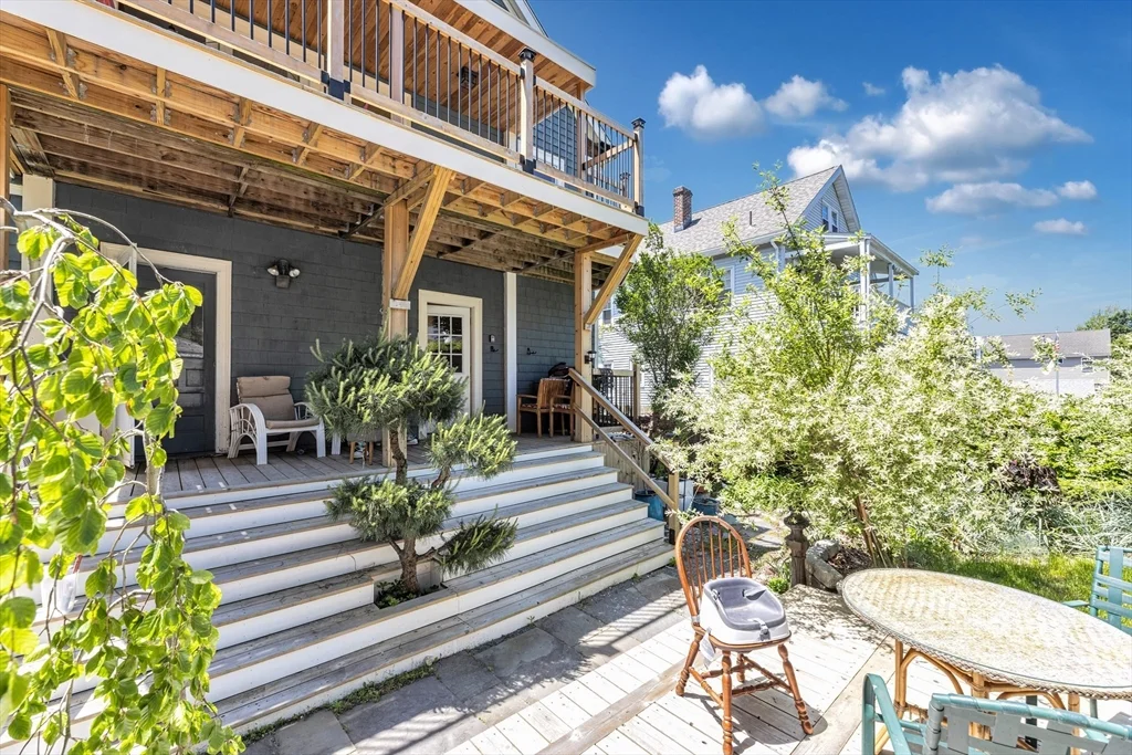 89 Dent St, West Roxbury