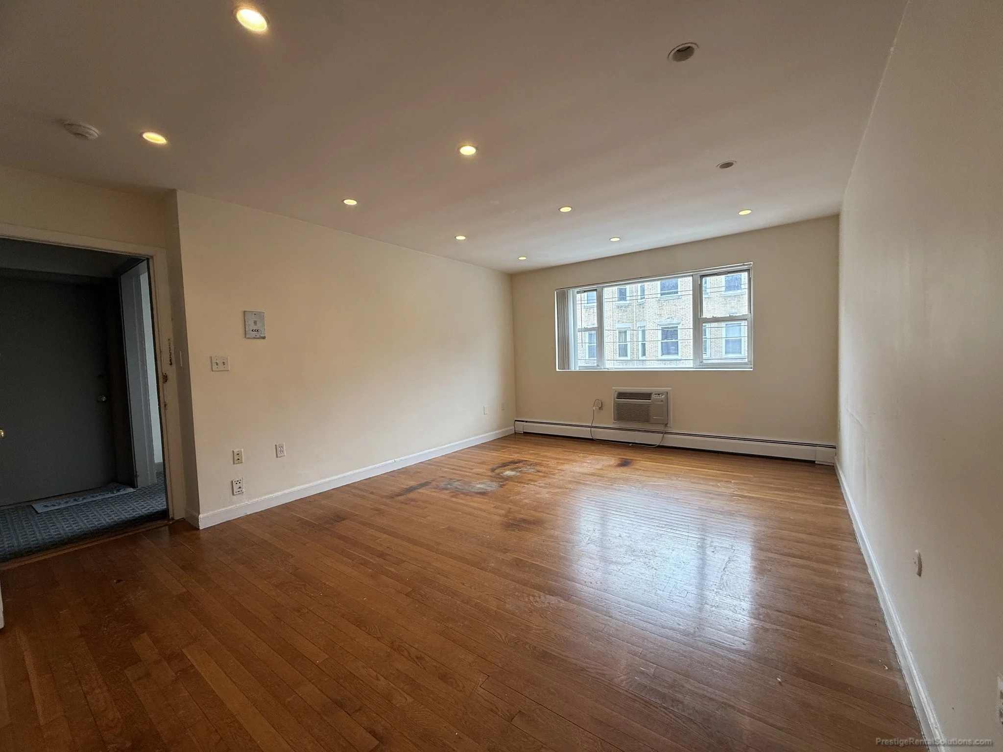 12 Gardner St, Allston