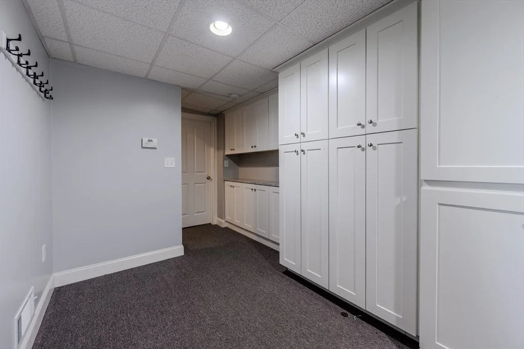 9 Kettle Way, Dracut