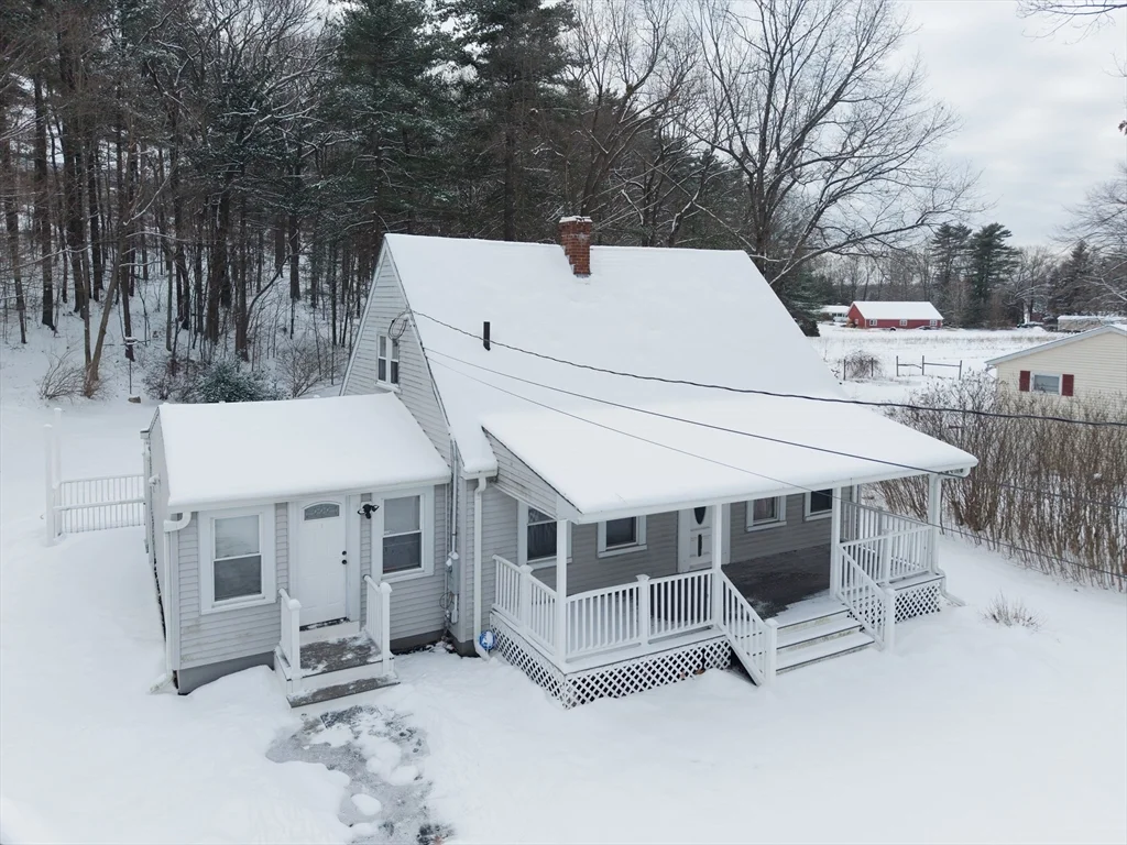 1025 Mechanic St, Leominster