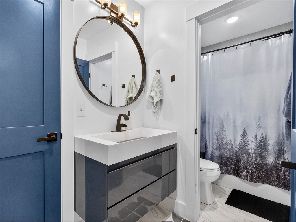 62 Governor Winthrop Rd, Ten Hills