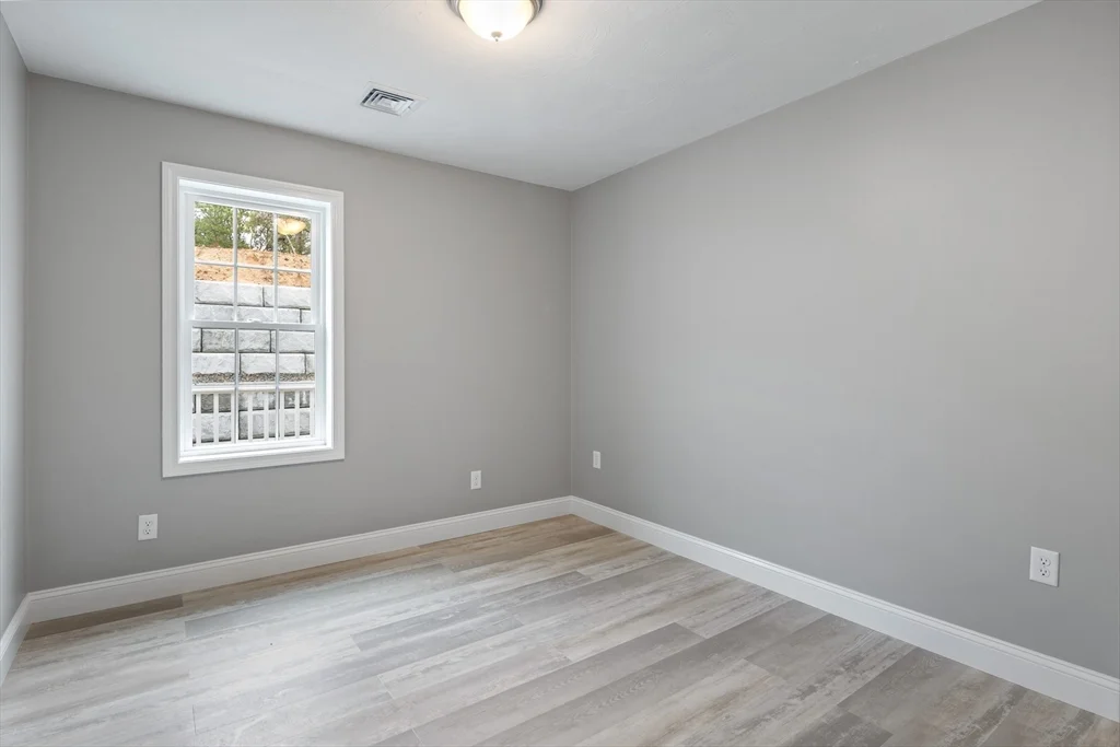 340 Scenic Hwy, Buzzards Bay