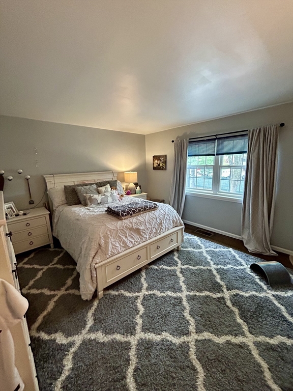 1603 Windsor Dr, Framingham