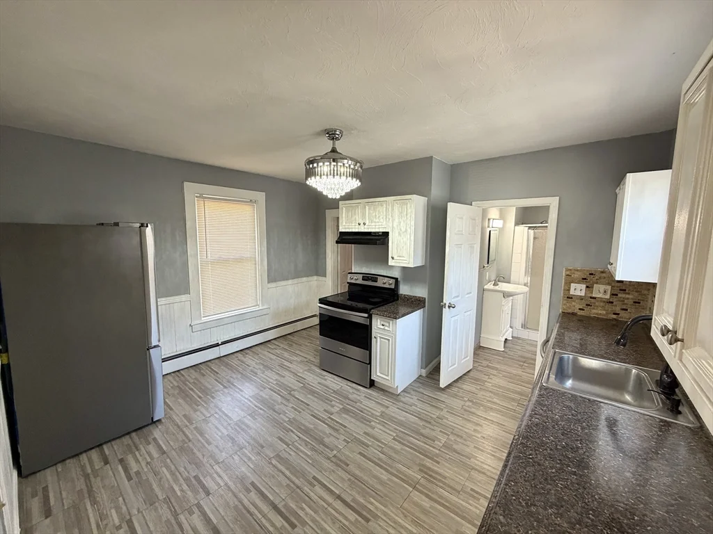 30 Riverview St, Brockton