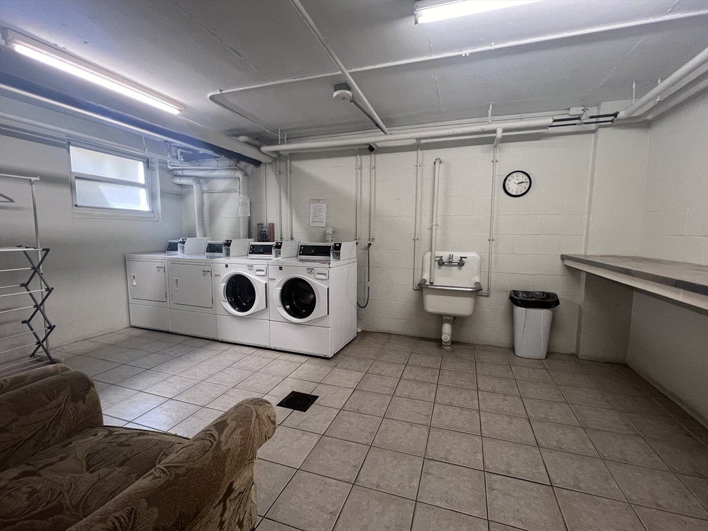 50 Park St, Brookline