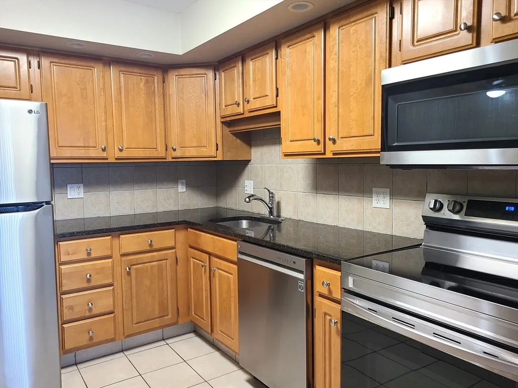 576 Washington St, Weymouth